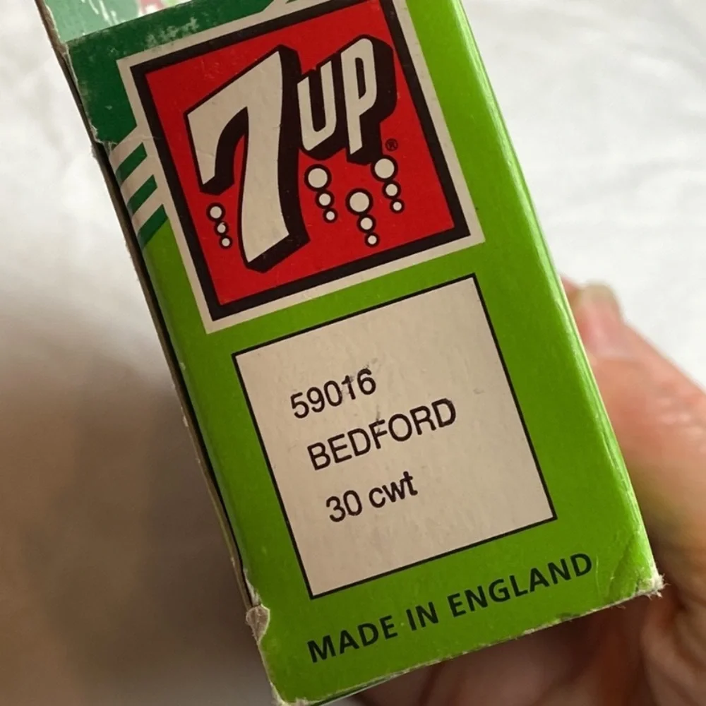 Vintage 7-Up International die cast collectible truck rom England|